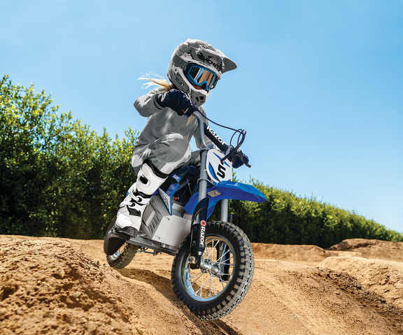 MX350_BL_Refresh_Lifestyle_1-1