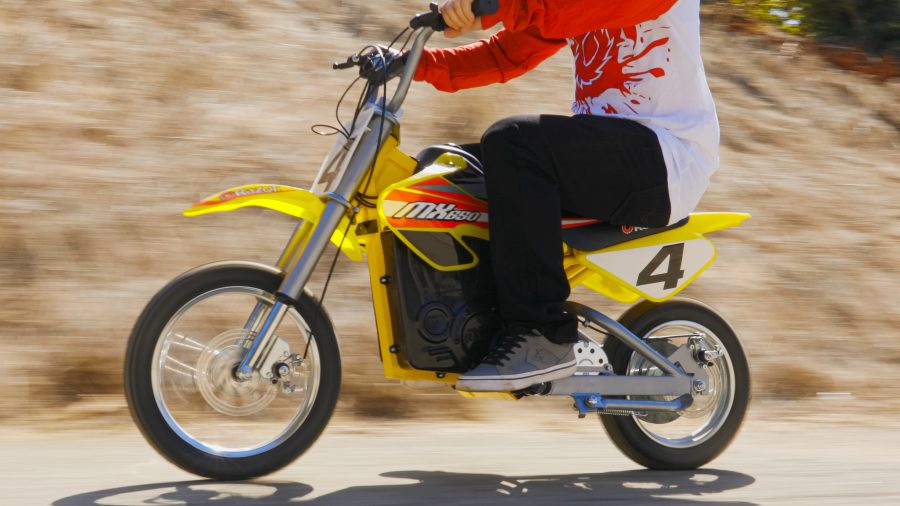 MX650_Lifestyle_0135-900×506